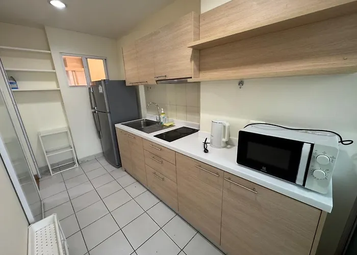 Sukhumvit 65 Swimming Pool Gym Good View High Floor Fast Wifi Apartment Bangkok