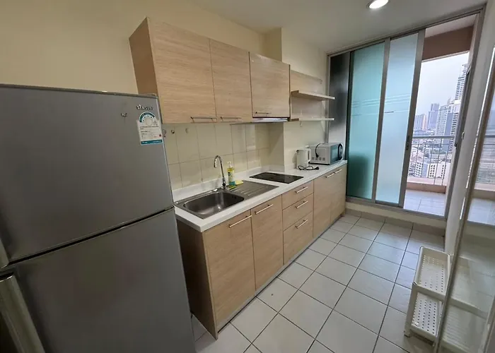 Apartment Sukhumvit 65 Swimming Pool Gym Good View High Floor Fast Wifi *
