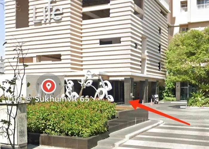 Sukhumvit 65 Swimming Pool Gym Good View High Floor Fast Wifi *